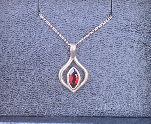 Sterling Silver 925 Garnet Necklace