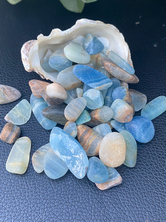 Blue Onyx Chips